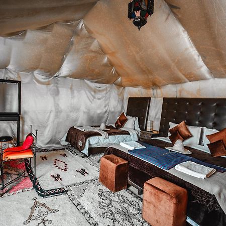 Отель Family Luxury Glamping Мерзуга Экстерьер фото