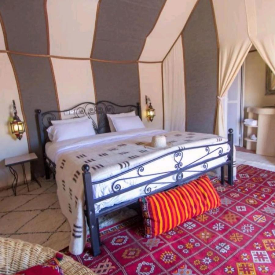 Отель Family Luxury Glamping Мерзуга Экстерьер фото
