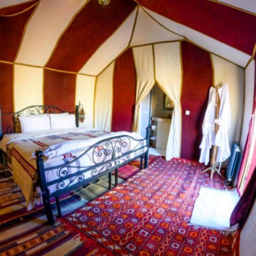 Отель Family Luxury Glamping Мерзуга Экстерьер фото